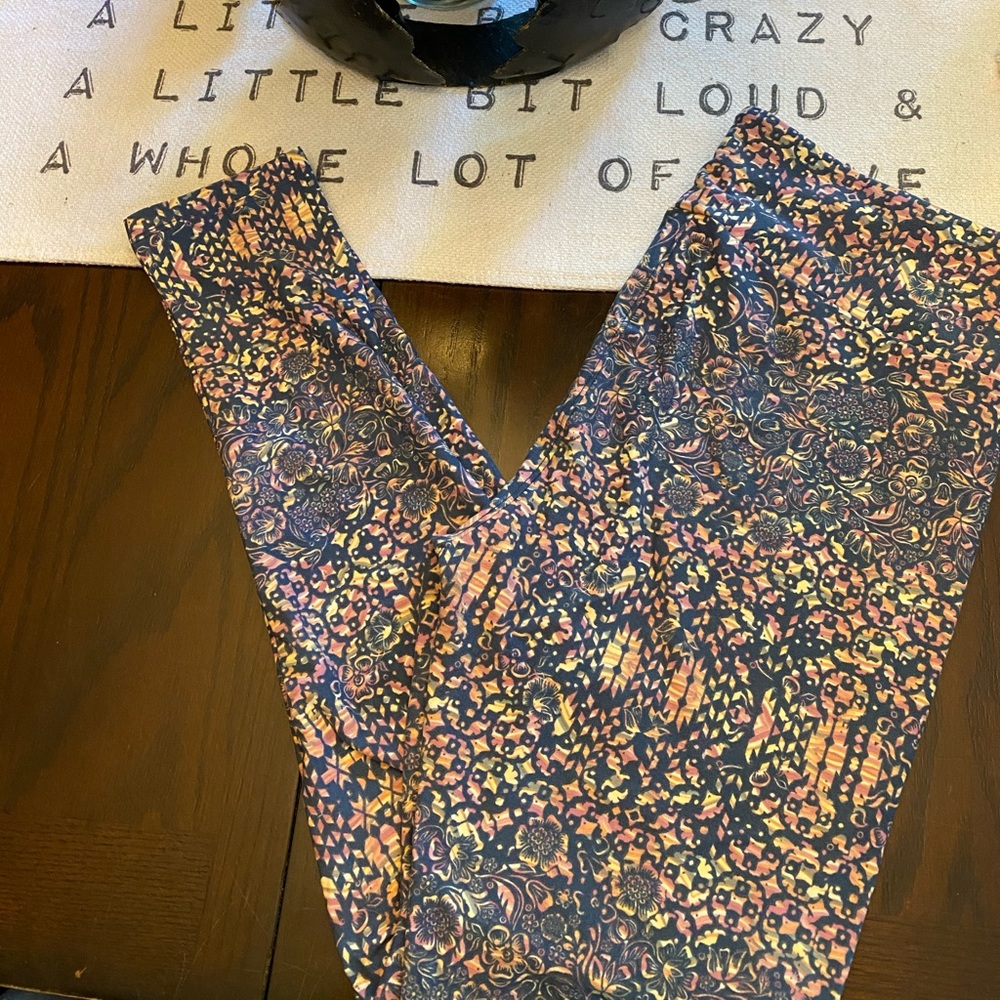Lularoe TC - never worn - leggings